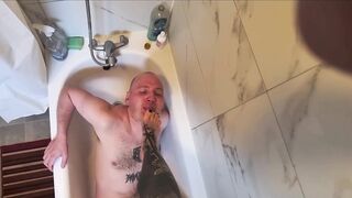 Pissed on by Spanish Goth Domme / Foot Worship