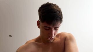 Probando Los Apple Vision Pro Mientras me Espían - Bastian Blanc Ft Emma Fiore