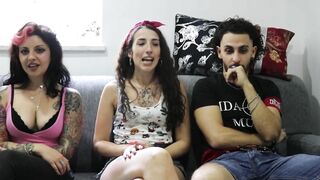 We have Fun on the Sofa - come with Us!