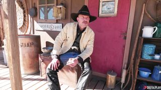 DIGITAL PLAYGROUND - Exclusive look behind the Scenes of new Series Gold Diggers!