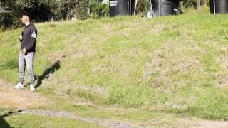 Me Encontré Con un Desconocido En La Carretera y Terminamos Teniendo Sexo En Mi Carro/ I Met a Stran