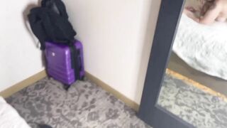 Gracie Squirts Bouncing that Big Ass on Huge Dick