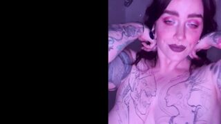 Big Tattooed Tits - HOT Juicy MILF Gets Ready to Shoot Scene