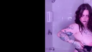 Big Tattooed Tits - HOT Juicy MILF Gets Ready to Shoot Scene
