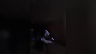 Estoy Libre Esta Noche. ¿quieres Venir a Coger Rico En Mi Cama?