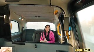 Fake Taxi Horny babe fucks a taxi driver when he offers her money