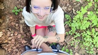 PENGE ELLER GAVE - FUCK I SKOVEN?