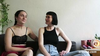 Ersties - Lesbische Modedesignerinnen Aus Berlin Fingern Und Lecken Sich Gegenseitig