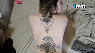 Rubia De Tetas Naturales Es Cogida Bien Duro Por El Culo Hasta Quedar Abierto y Lleno De Leche