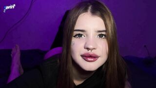 Hun Slikkede Hans Nosser!!!!! Hun Var Ikke Kun Fucked, Men Også Cum På Hendes Ansigt