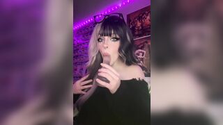 Cute Goth Alt Girl Sucks you off